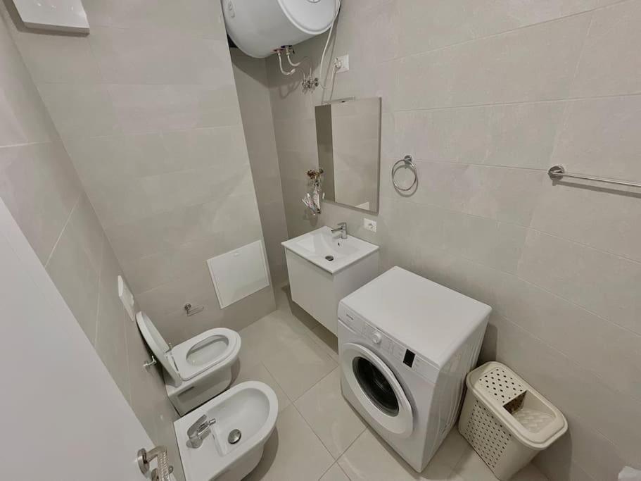 Coral Apartment - City Center Tirana Exterior photo
